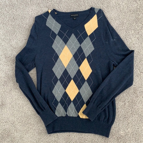 Men’s Medium Argyle Sweater - Picture 2 of 5